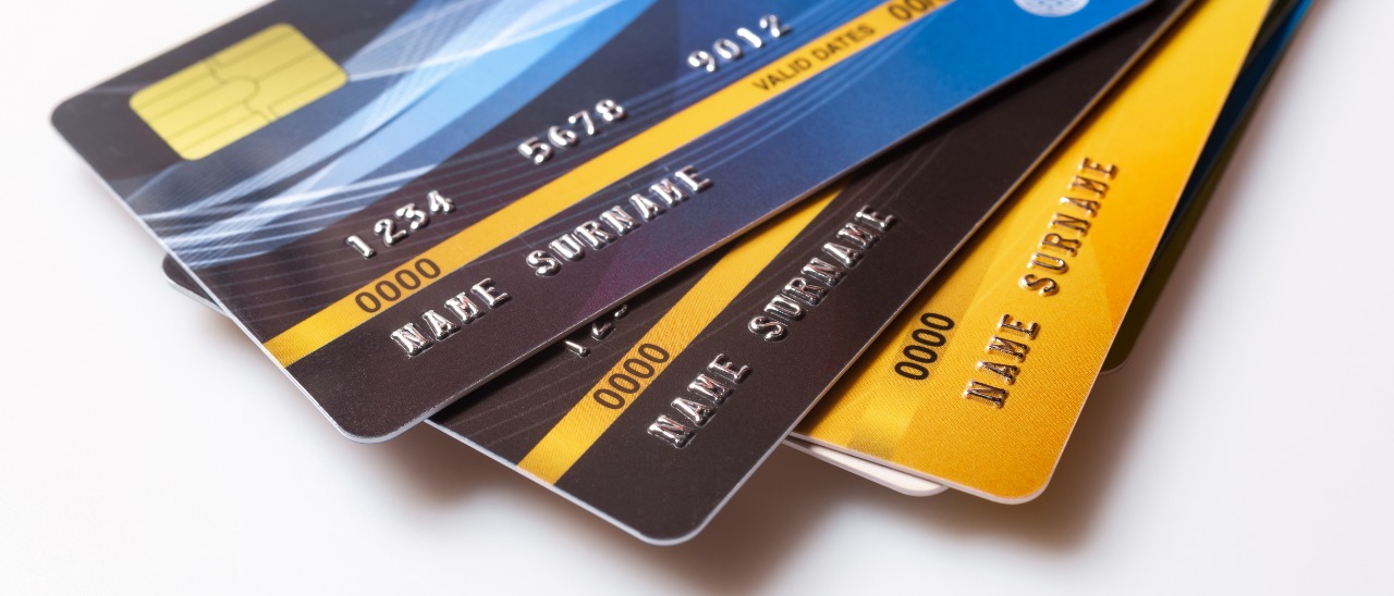 Cargos y comisiones en las tarjetas de crédito ¿Qué y cuáles son?